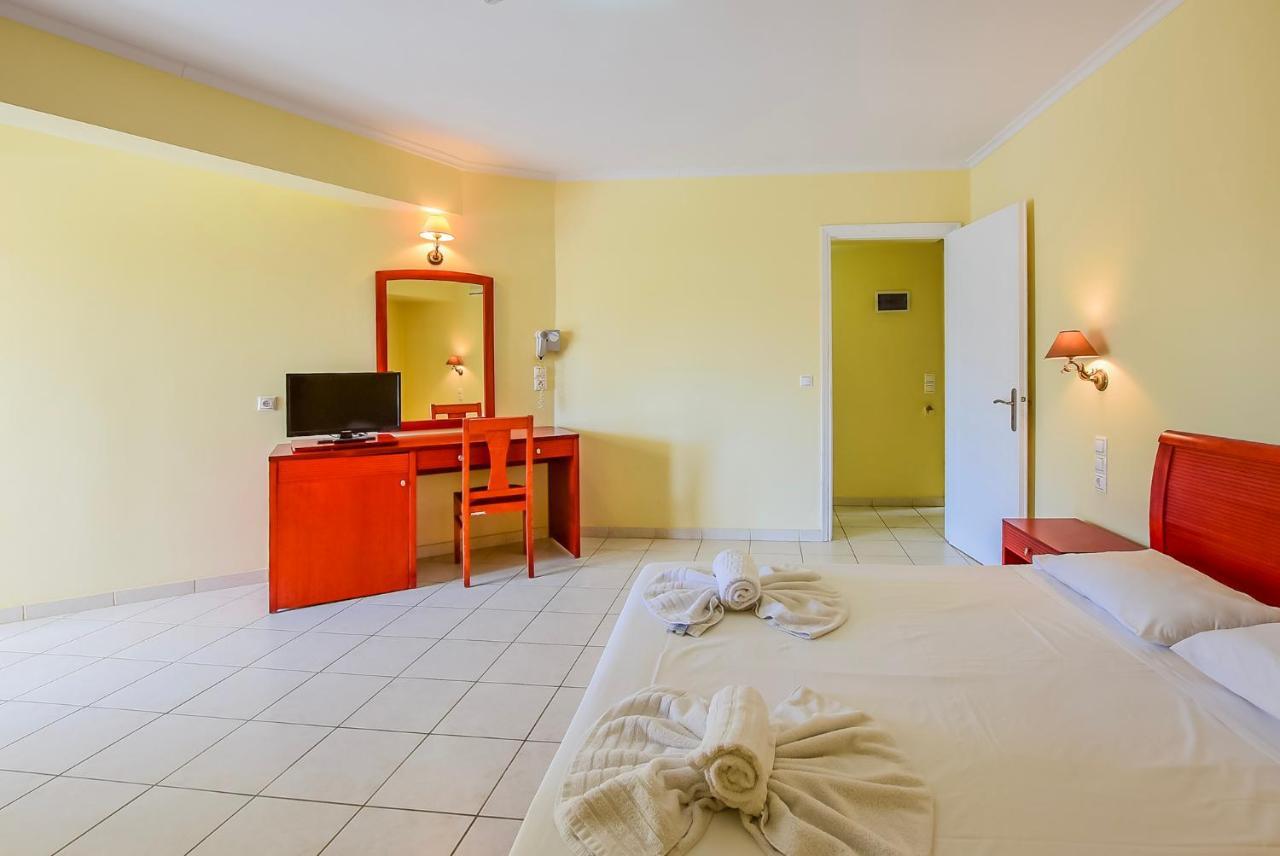 Timos Hotel ลากานาส ภายนอก รูปภาพ